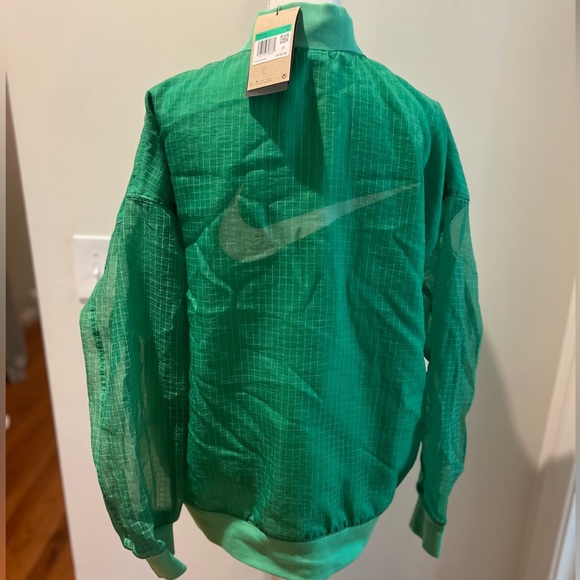 Womens Nike Jacket - Picture 6 of 11